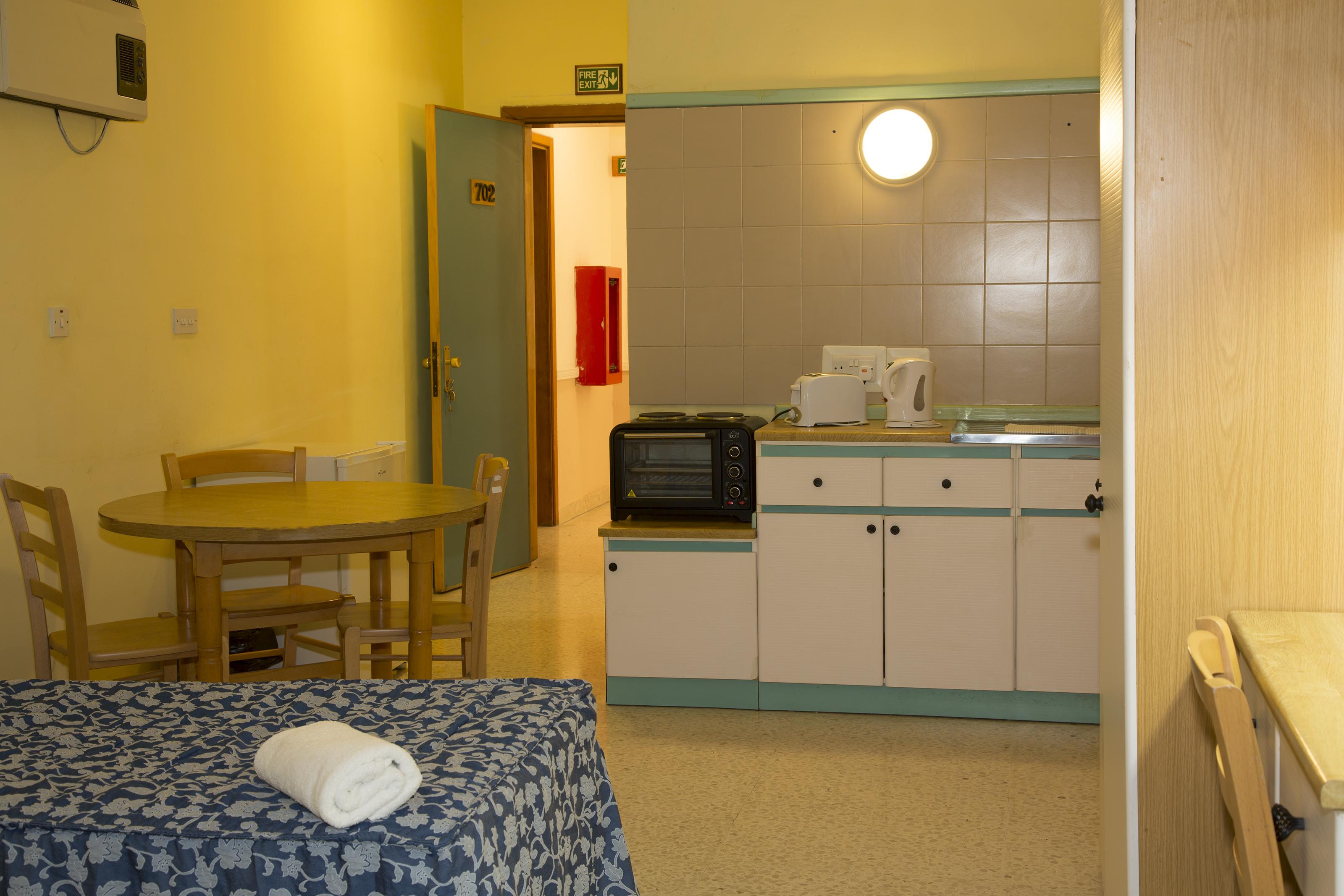 Saint Julian's Burlington Apartments מראה חיצוני תמונה