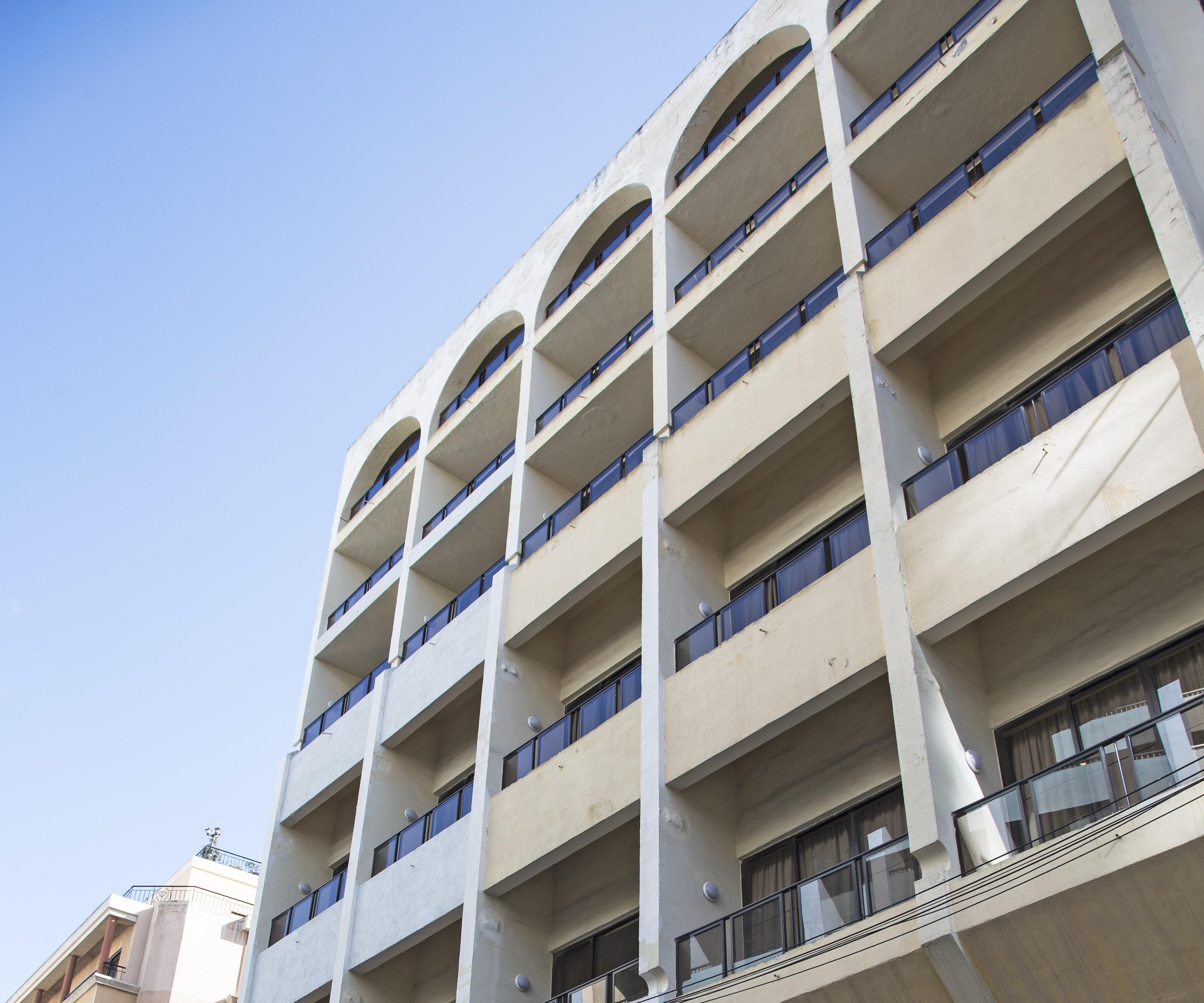 Saint Julian's Burlington Apartments מראה חיצוני תמונה