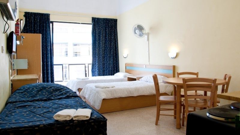Saint Julian's Burlington Apartments מראה חיצוני תמונה
