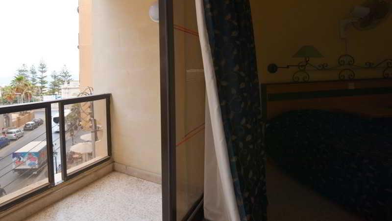 Saint Julian's Burlington Apartments מראה חיצוני תמונה